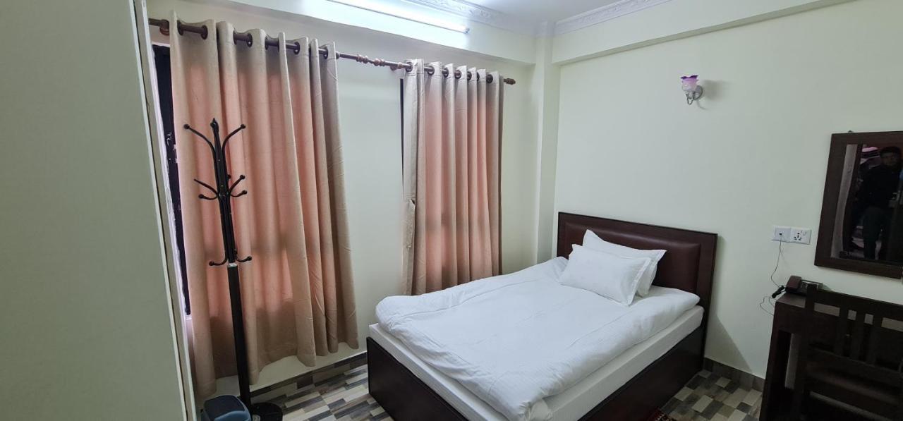 Pashupati View Hotel Katmandu Zewnętrze zdjęcie